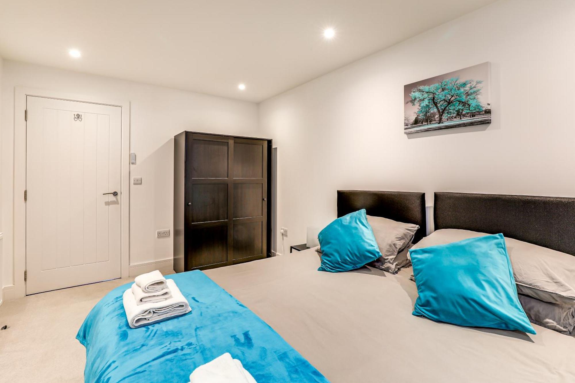 Exceptionally Spacious Central Canterbury Home Экстерьер фото